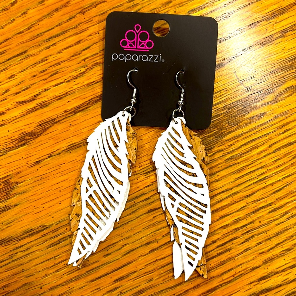 White/cork feather style earrings